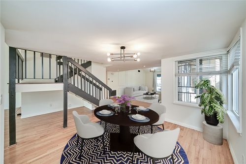 19910 Cantara St, Winnetka, CA, 91306-1904 | Card Image