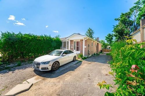 88 Bernick Dr, Barrie, ON, L4M2V6 | Card Image