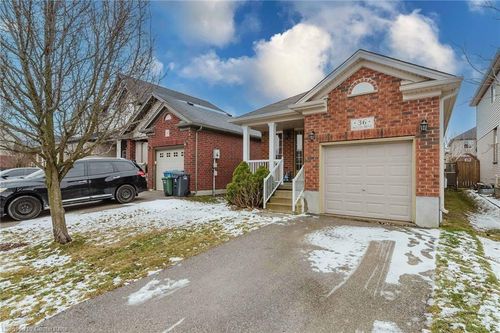 36 Mullin Dr, Guelph, ON, N1E0E1 | Card Image