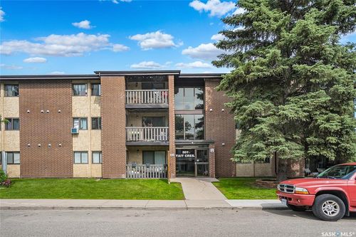 206-307 Tait Cres, Saskatoon, SK, S7H5L6 | Card Image