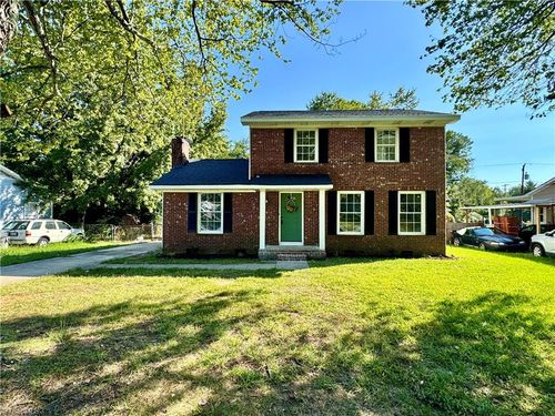 2401 Phoenix Dr, Greensboro, NC, 27406-6316 | Card Image