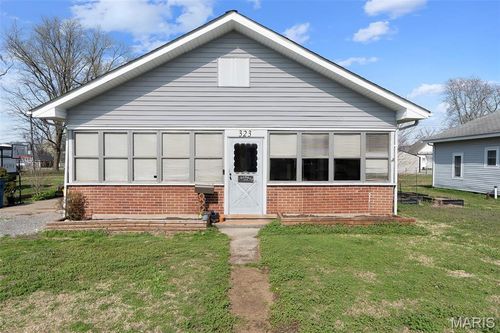 323 Wright Ave, Chaffee, MO, 63740-1518 | Card Image