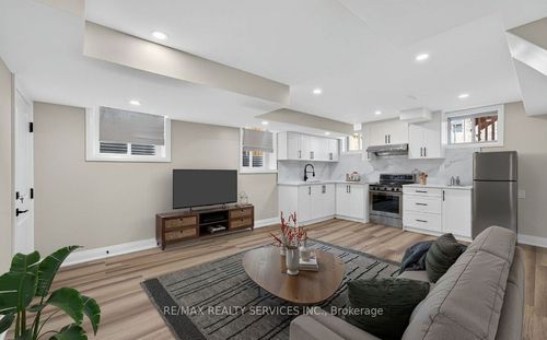 1378 Broderick St, Innisfil, ON, L9S0P5 | Card Image
