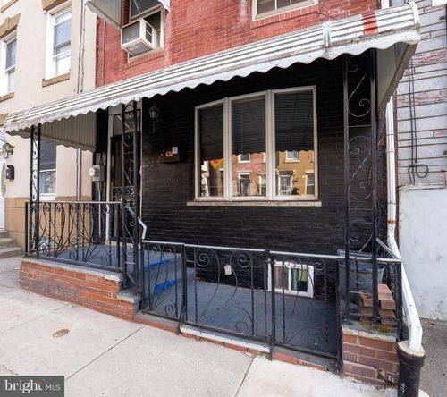 420 Manton St, PHILADELPHIA, PA, 19147-5215 | Card Image