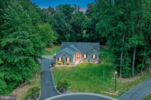 203 E Buck Point Rd, CLAYTON, DE, 19938-4143 | Card Image