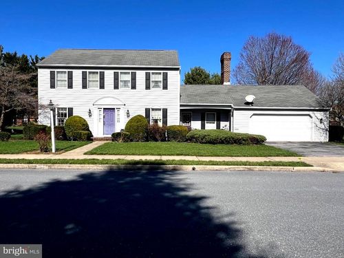 831 Rosewood Ct, CHAMBERSBURG, PA, 17201-2871 | Card Image