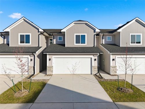 6949 Poppy Ct, Johnston, IA, 50131 | Card Image