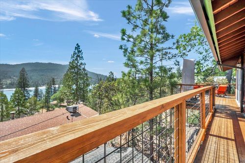 56393 Marina View Way, Bass Lake, CA, 93604-9783 | Card Image