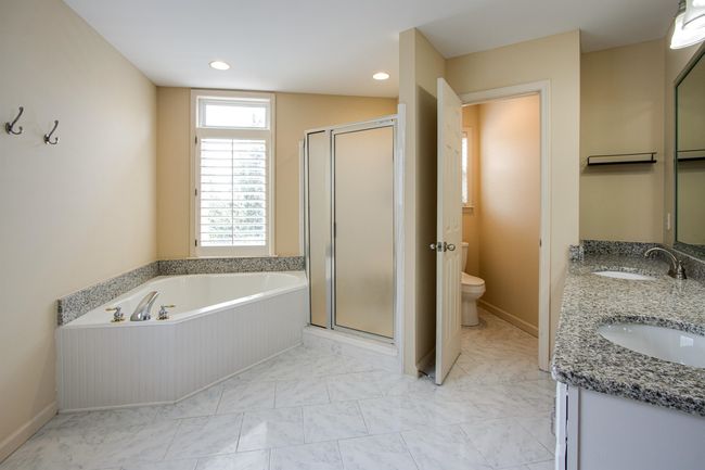 137 Harbor Point Ln, House other with 5 bedrooms, 4 bathrooms and null parking in Memphis TN | Image 24