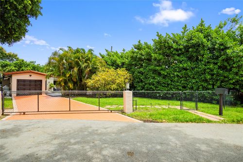 725 S 29 Ct., Hollywood, FL, 33020 | Card Image
