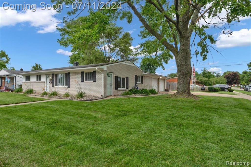 Penny Dr, Sterling Heights, MI 48314