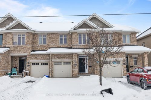 943 Klondike Rd, Kanata, ON, K2W0E3 | Card Image