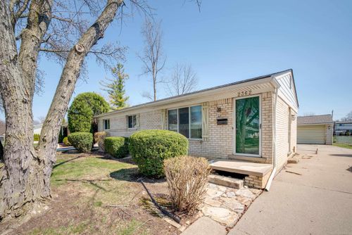 2362 Milverton Dr, Troy, MI, 48083-2318 | Card Image