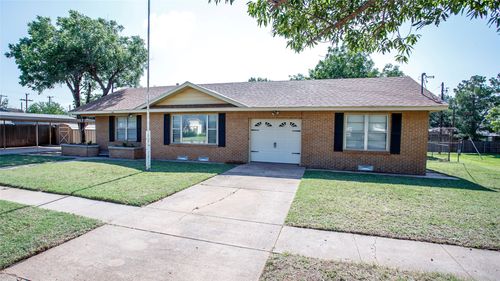 406 S Center St, Archer City, TX, 76351 | Card Image