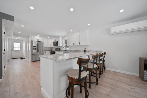 21 Acorn Ave, Auburn, NH, 03032-3213 | Card Image