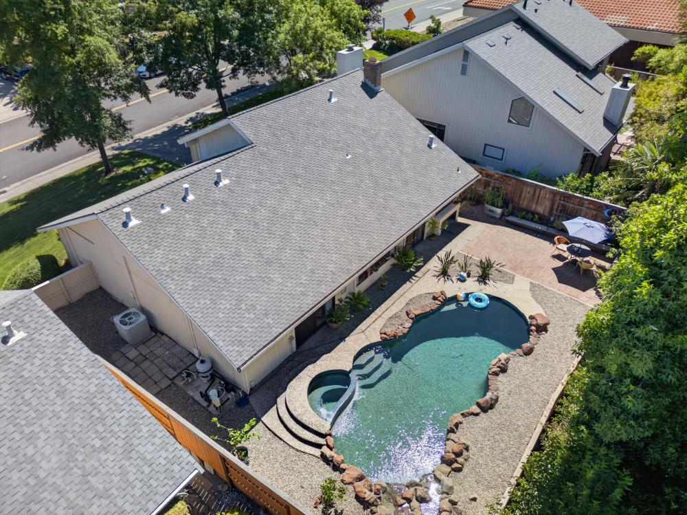 Residential in Fair Oaks