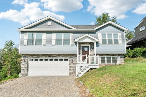 128 Yost Dr, Tarentum, PA, 15084-9326 | Card Image