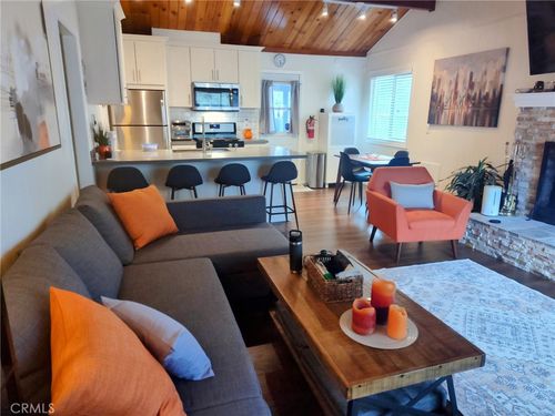 540 Beechnut Dr, Green Valley Lake, CA, 92341 | Card Image