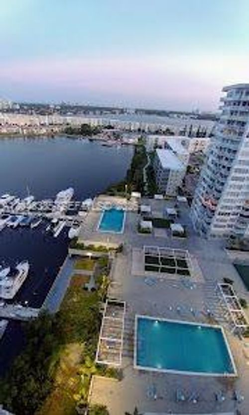 1203-18041 Biscayne Blvd, Aventura, FL, 33160-2522 | Card Image