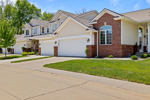 786 White Tail Way, Polk City, IA, 50226-1230 | Card Image