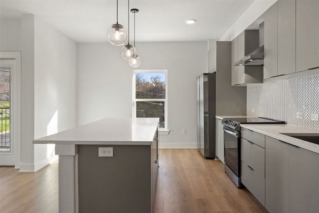APT-222 - 2500 Longview St, Condo with 2 bedrooms, 2 bathrooms and 2 parking in Austin TX | Image 8