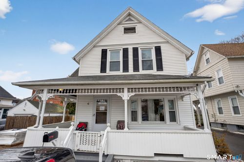 4 Robbins Ct, Norwich, CT, 06360-5822 | Card Image