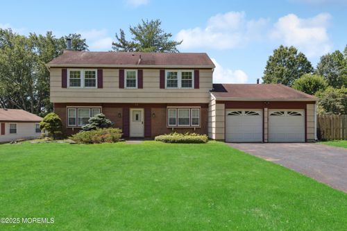 15 Clinton Dr, Manalapan, NJ, 07726-2928 | Card Image