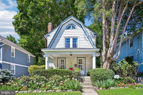 327 Greenwood Ave, JENKINTOWN, PA, 19046-2606 | Card Image
