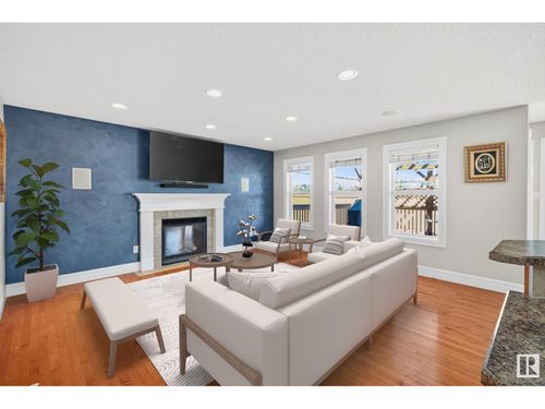 4224 157 Ave Nw, Edmonton, AB, T5Y0C9 | Card Image