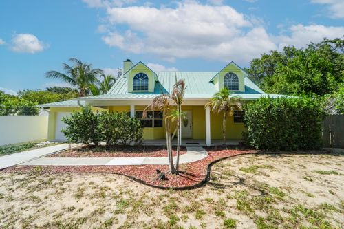 8645 Se Alabama Pl, Hobe Sound, FL, 33455-4301 | Card Image