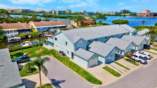 15-9410 Tara Cay Court, SEMINOLE, FL, 33776 | Card Image