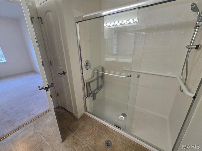 Shower stall with built in foldable seat and grab bars | Image 19