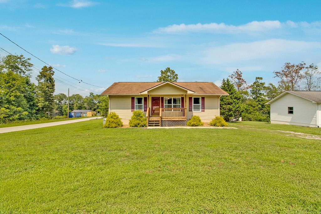 Iris Cir, Crossville, TN 38555