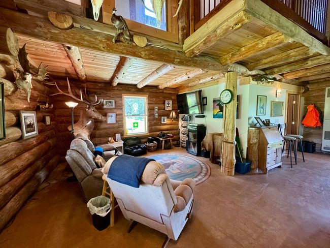 Living Room | Image 16