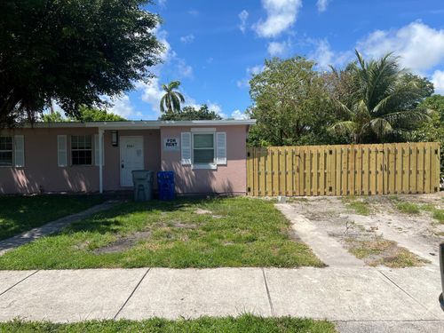 0-4721 Ne 18th Ave, Pompano Beach, FL, 33064-5803 | Card Image