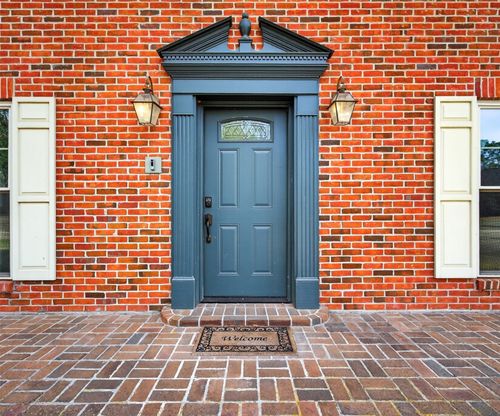 72 Spring Lake Way, Shreveport, LA, 71106-4700 | Card Image