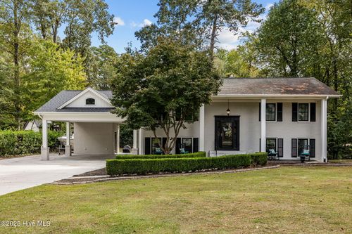 207 Churchill Dr, Greenville, NC, 27858-8946 | Card Image