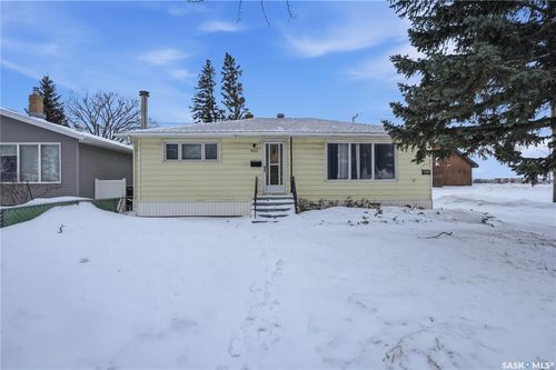 4111 Mcphail Ave, Regina, SK, S4S1G1 | Card Image