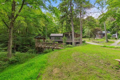 201 Millstone Rd, Wilton, CT, 06897-1218 | Card Image