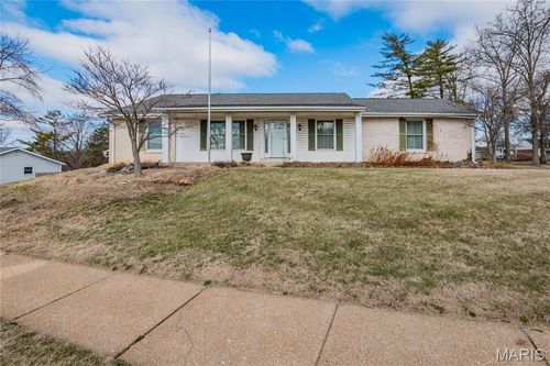 1797 Prindable Ct, Chesterfield, MO, 63017-5413 | Card Image