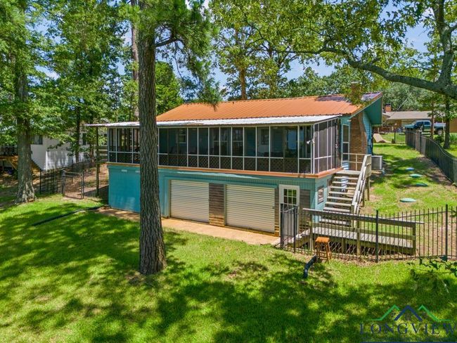 263 Crestwood Loop, House other with 2 bedrooms, 1 bathrooms and null parking in Avinger TX | Image 34