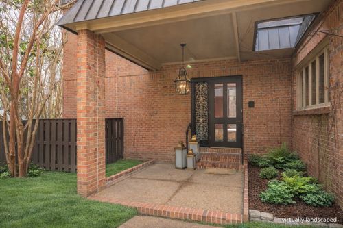 690 Timber Ln, Nashville, TN, 37215-1120 | Card Image