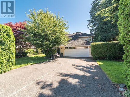 862 51 St, Delta, BC, V4M4A1 | Card Image