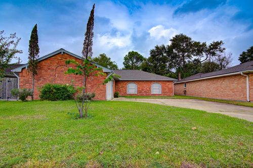10007 Rustic Gate Rd, La Porte, TX, 77571-4148 | Card Image