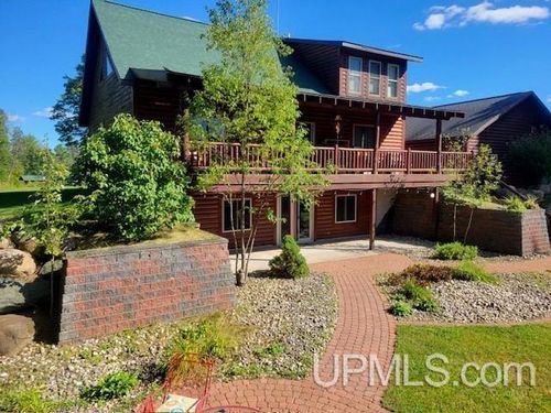 371 Morrison Creek Road, Iron River, MI, 49935 | Card Image