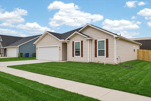 410 Church St, Whitesboro, TX, 76273-2502 | Card Image