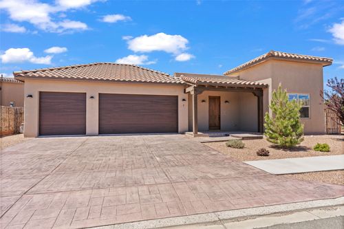 2 Pinon Doblado, Santa Fe, NM, 87508-4834 | Card Image