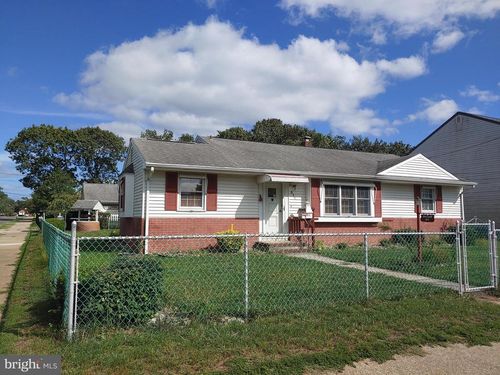 811 7th St N, MILLVILLE, NJ, 08332-2122 | Card Image