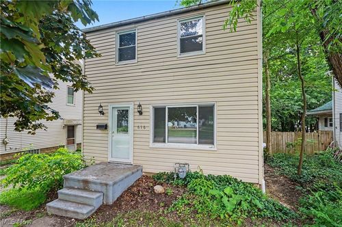 616 Tallmadge Rd, Cuyahoga Falls, OH, 44221-4012 | Card Image