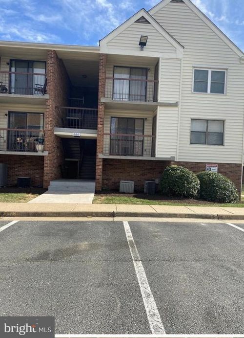 203-200 Chesterfield Ln, Stafford, VA, 22556-9004 | Card Image